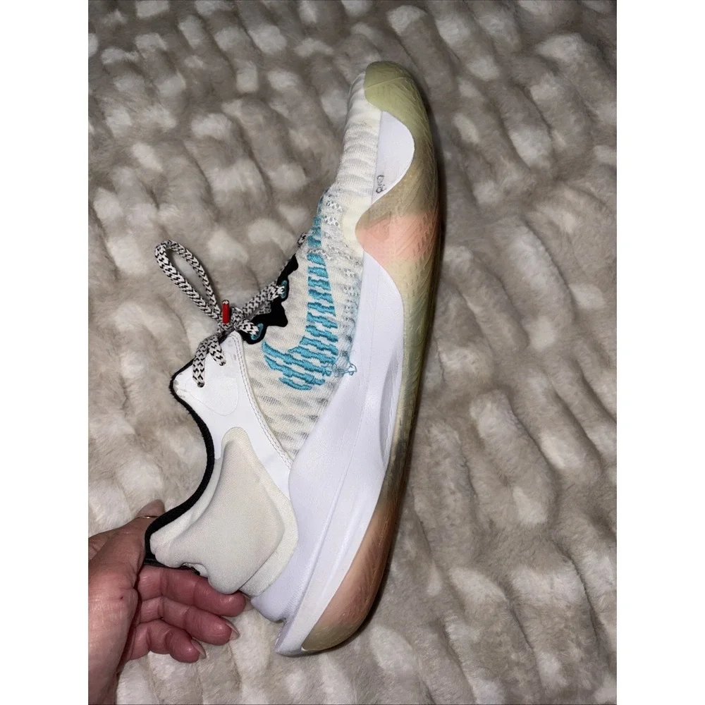 Nike Giannis Immortality Force Field Basketball Sneakers Size 10.5 DH4470-100